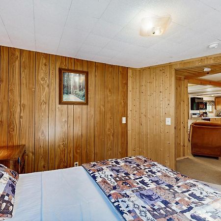 Quaint Lake Escape Eagle River Exterior foto