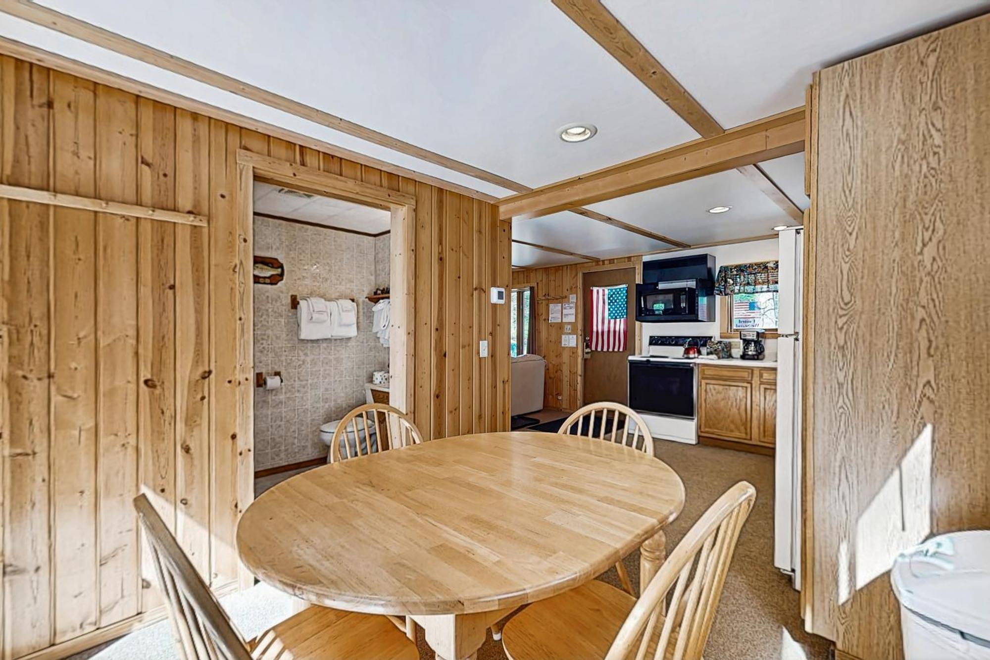 Quaint Lake Escape Eagle River Exterior foto